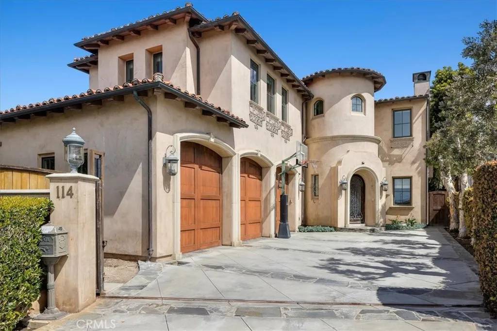 Manhattan Beach, CA 90266,114 N Ardmore Avenue