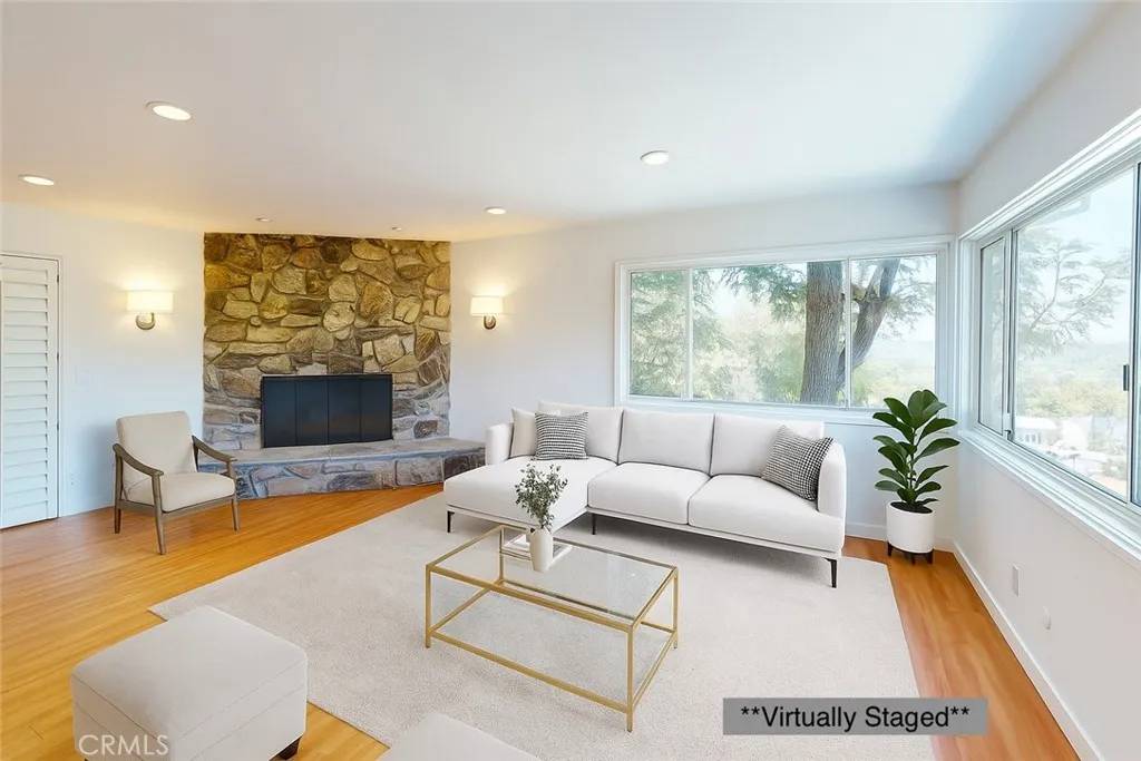 Los Angeles, CA 90041,5338 Waldo Place
