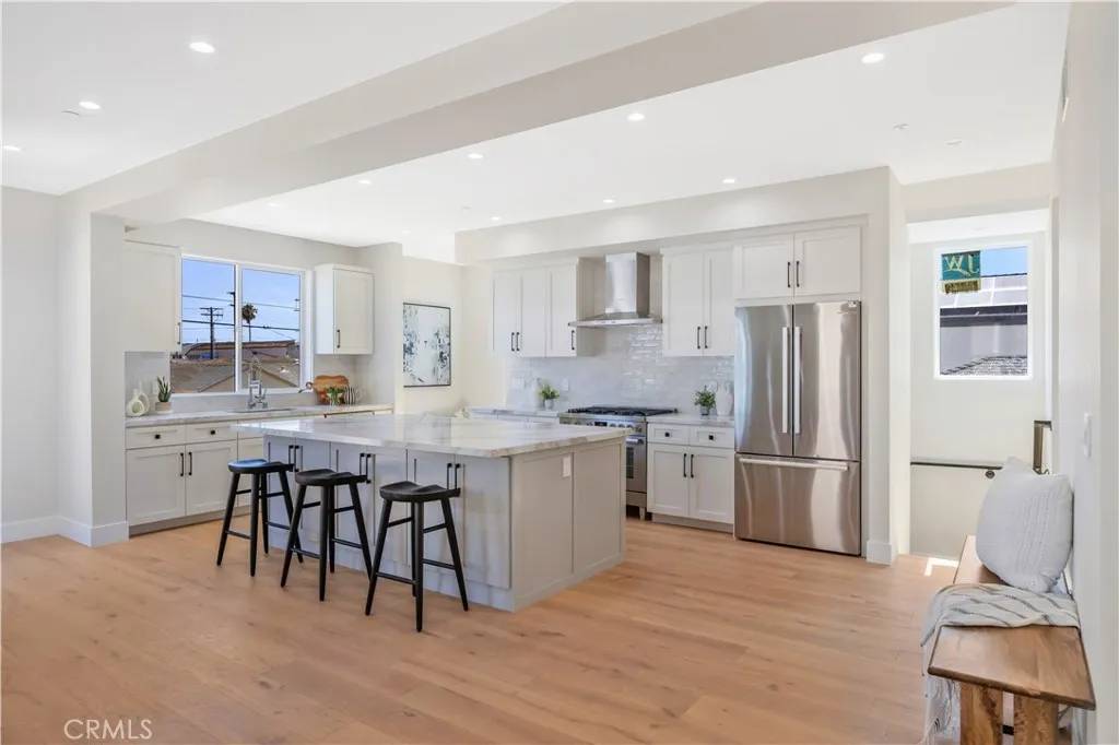 Redondo Beach, CA 90278,2405 Mathews Avenue #A