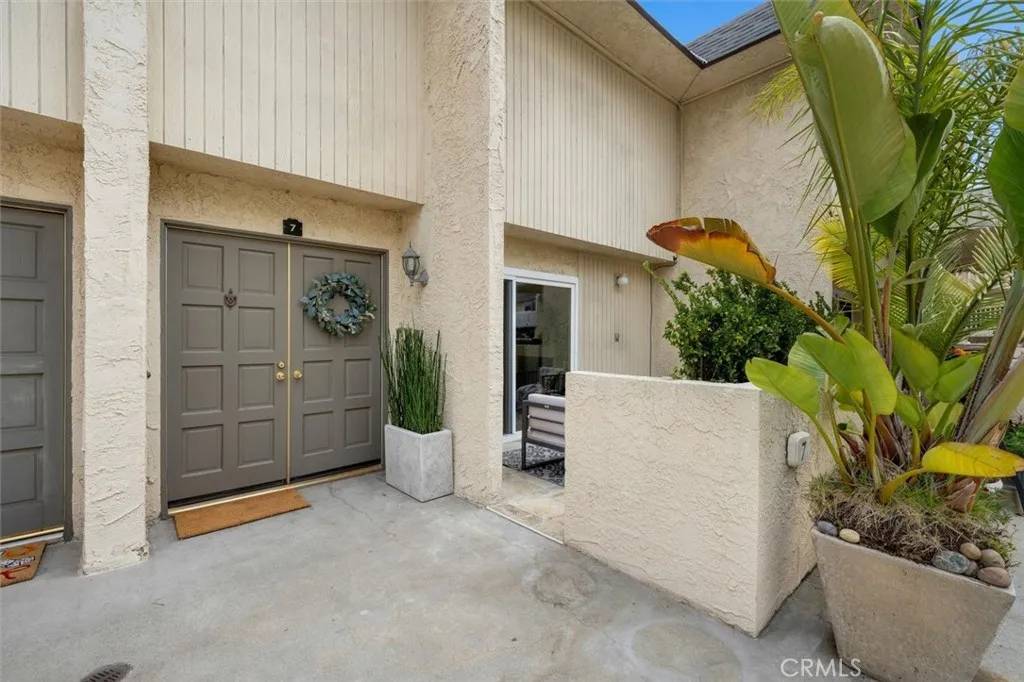 Redondo Beach, CA 90277,1200 Opal Street #7