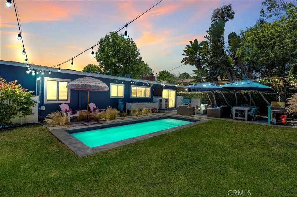 Los Angeles, CA 90045,7135 W 91st Street