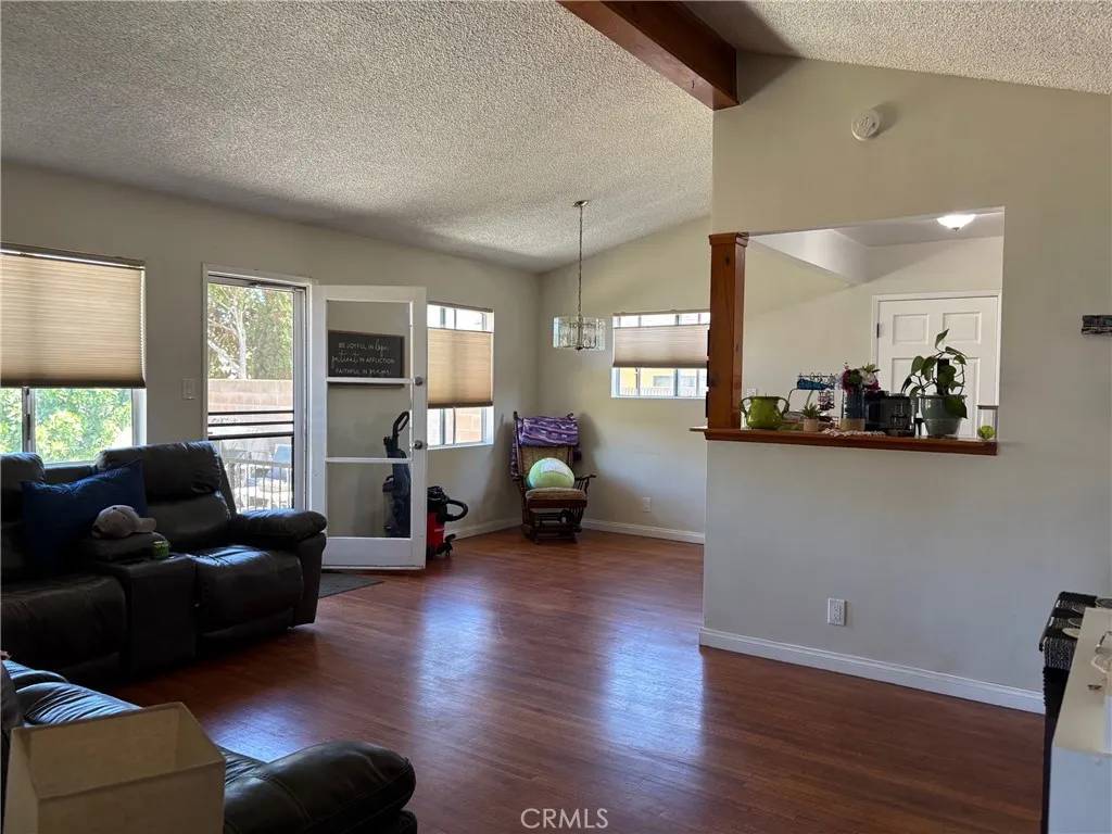 Torrance, CA 90503,21510 Linda Drive