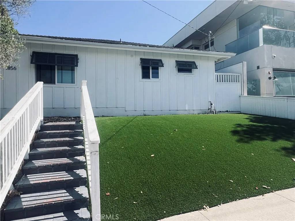 Manhattan Beach, CA 90266,1856 9th Street