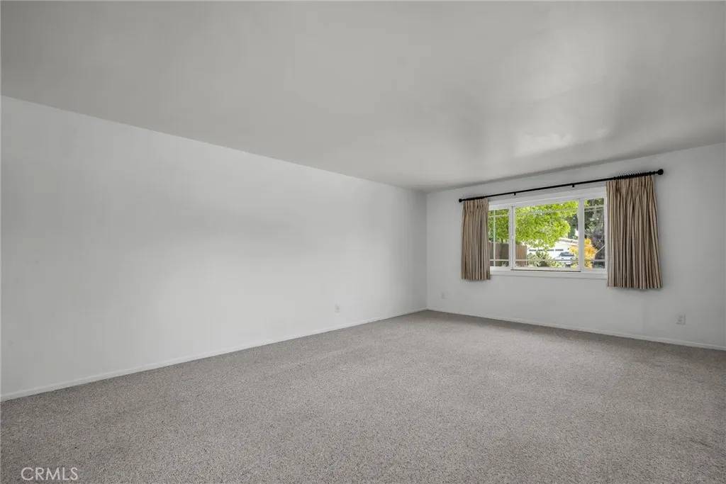 Chatsworth, CA 91311,10515 Owensmouth Avenue