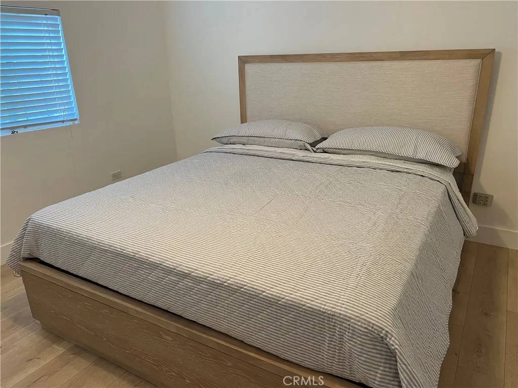 San Pedro, CA 90731,883 W Crestwood Street