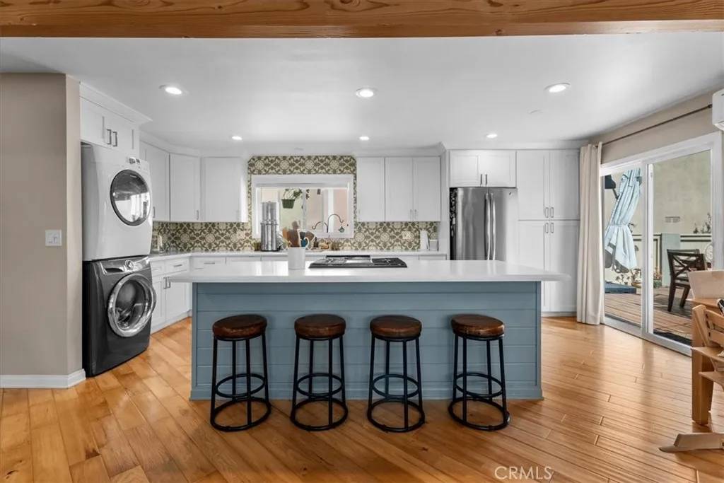 Redondo Beach, CA 90278,1906 Plant Avenue