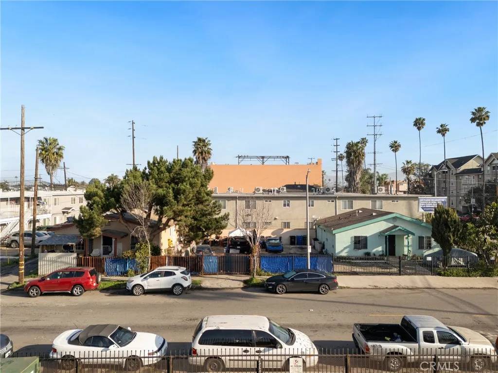 Los Angeles, CA 90044,503 W 79th Street