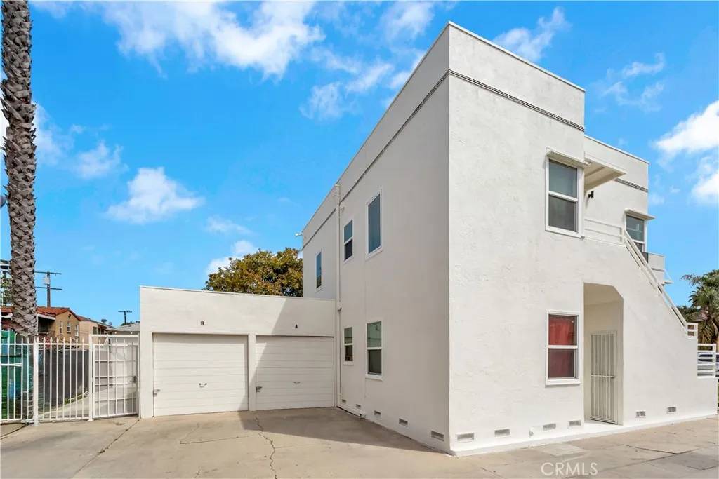 Long Beach, CA 90806,2015 Locust Avenue