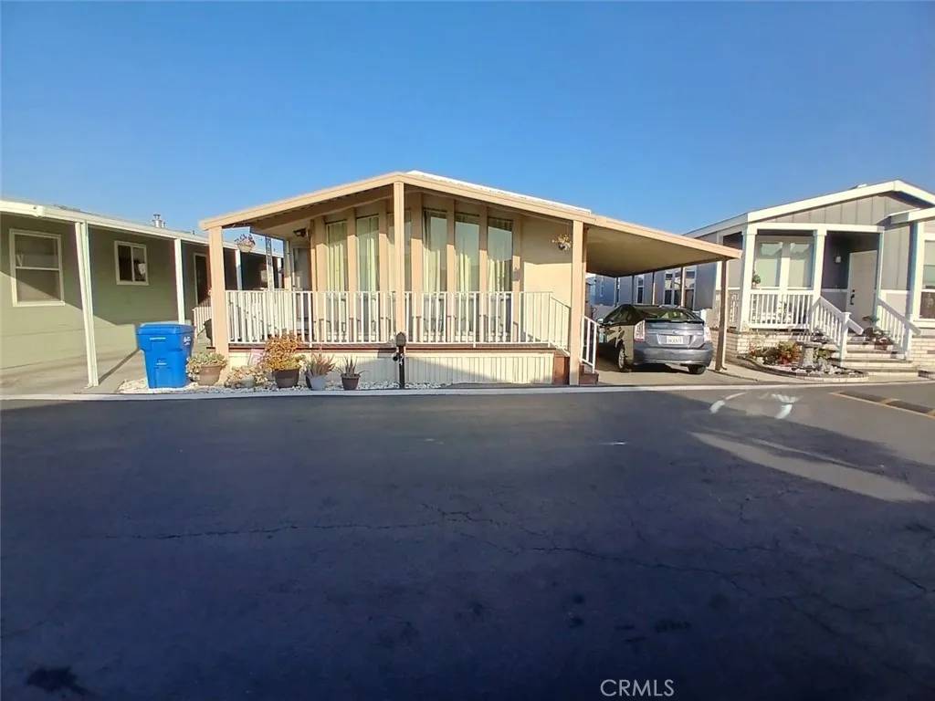 Pomona, CA 91768,3667 Valley #54
