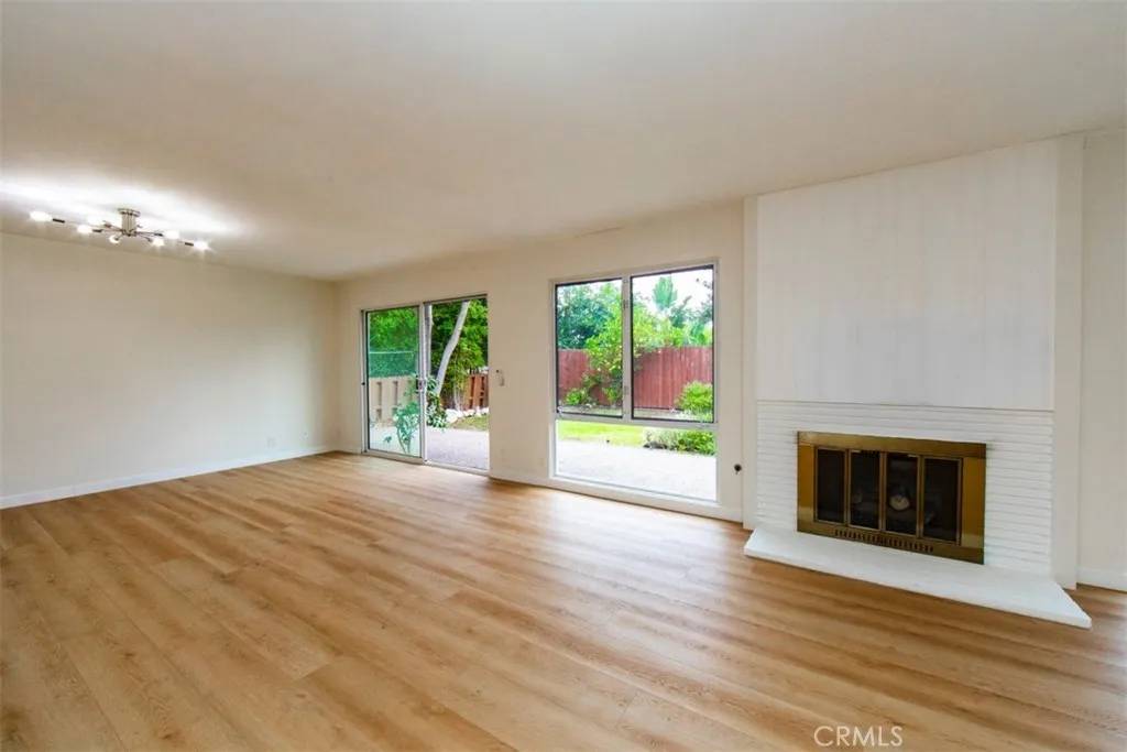 Rancho Palos Verdes, CA 90275,27845 Hawthorne Boulevard