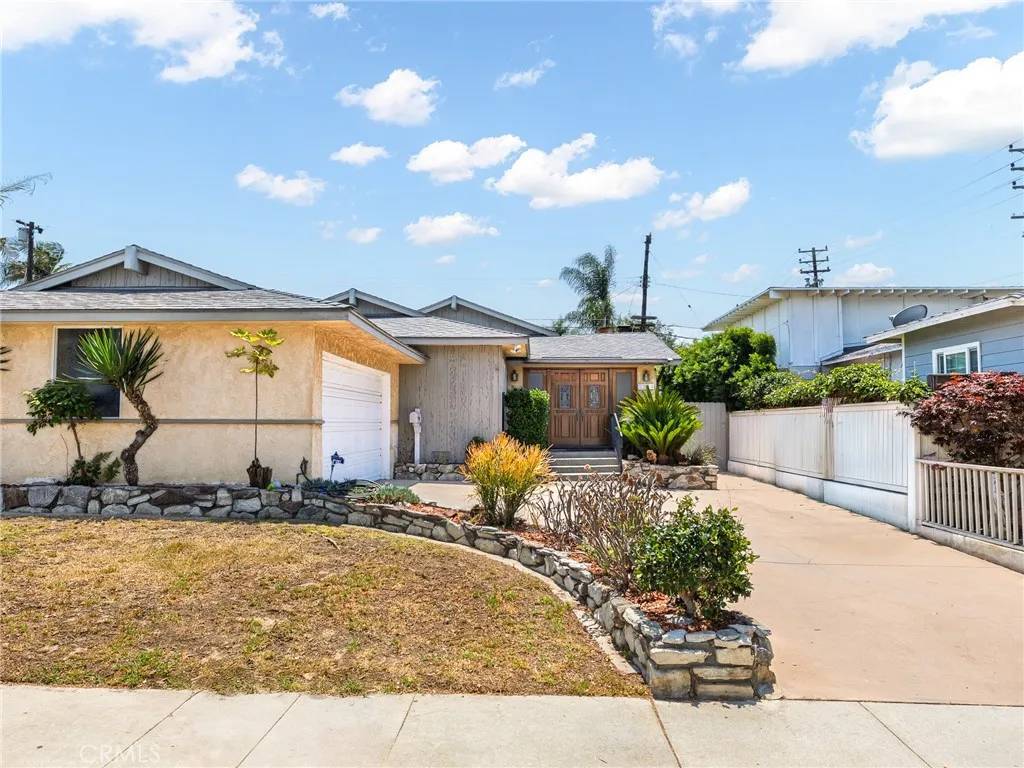 Hawthorne, CA 90250,5344 W 137th Street