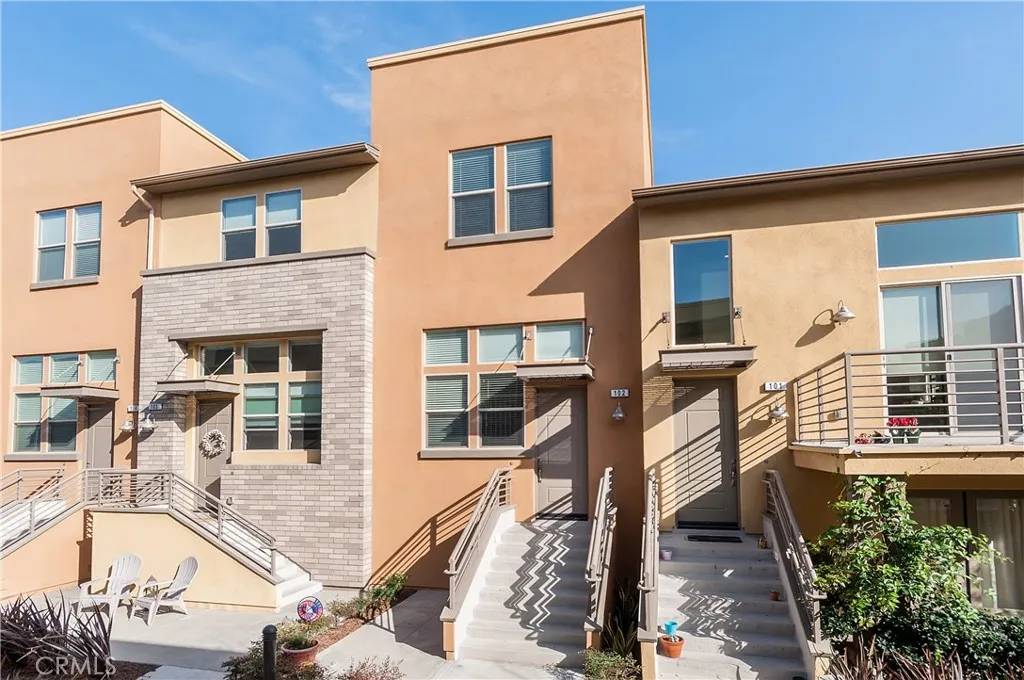 Hawthorne, CA 90250,5441 Ocean #102