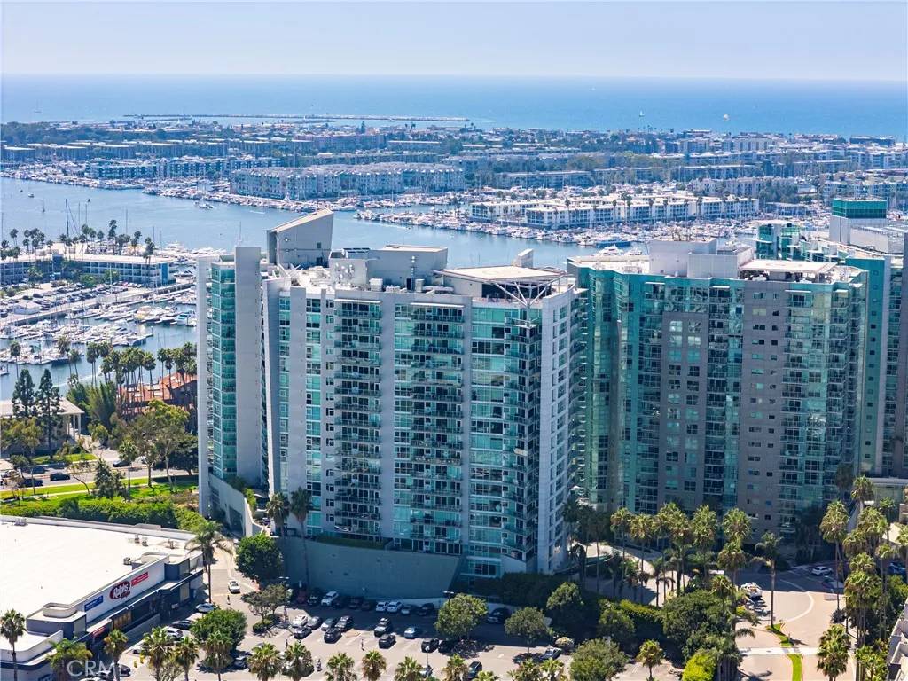 Marina Del Rey, CA 90292,13600 Marina Pointe Drive #501