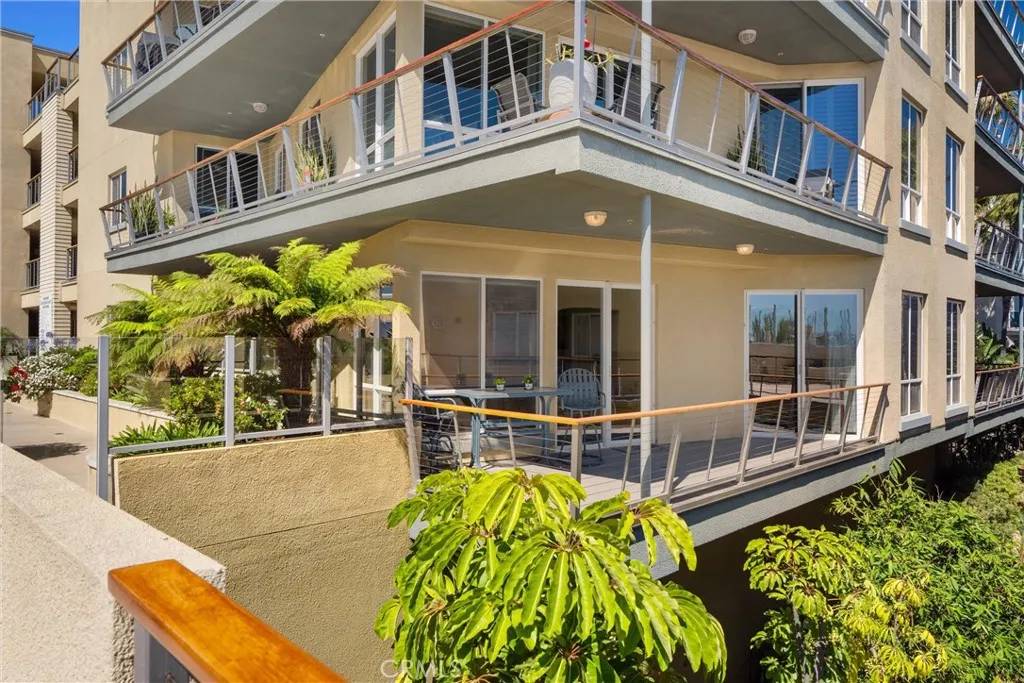 Long Beach, CA 90802,1400 E Ocean Boulevard #2111