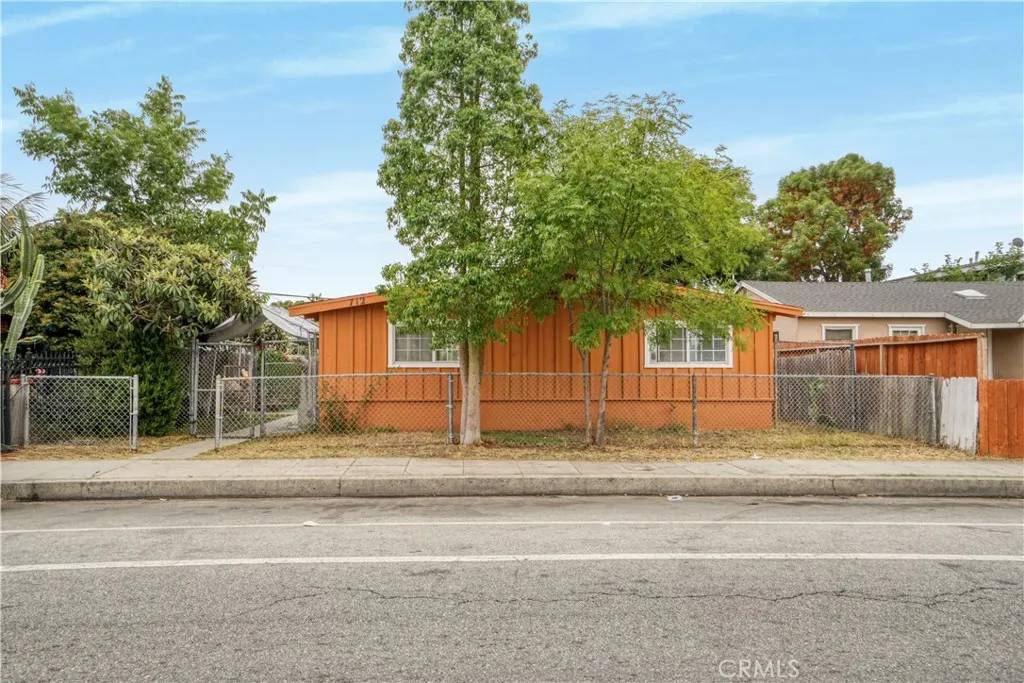 Wilmington, CA 90744,712 N Wilmington