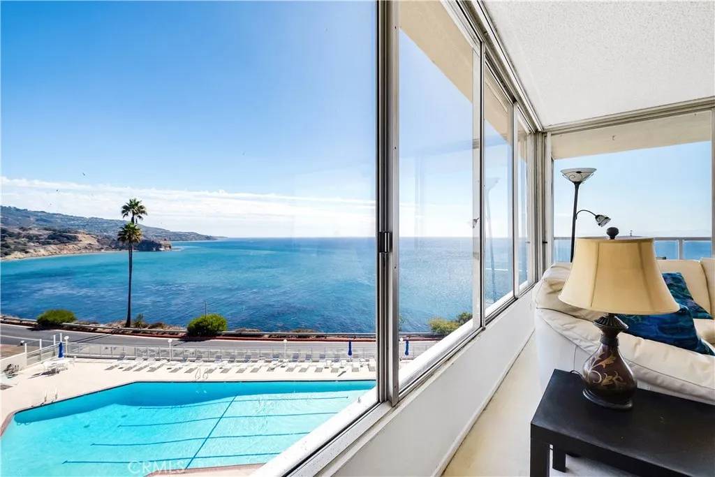 Rancho Palos Verdes, CA 90275,32859 Seagate