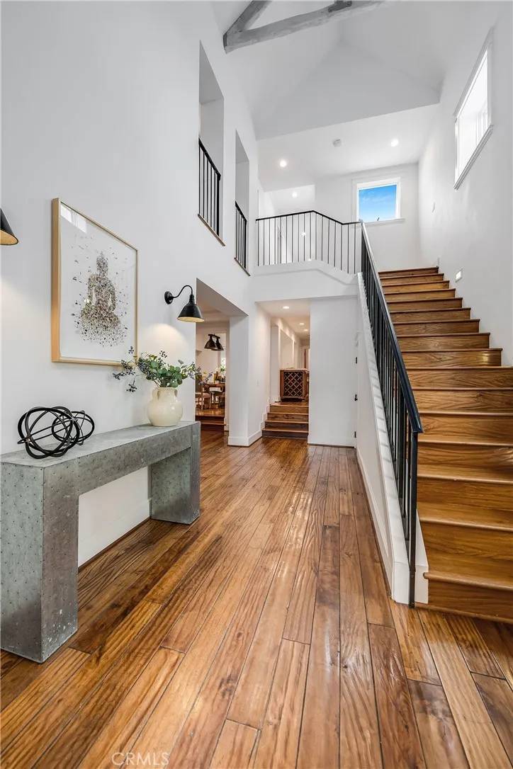 Manhattan Beach, CA 90266,755 31st