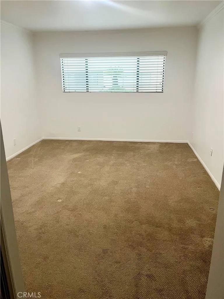 Sherman Oaks, CA 91423,4700 Natick