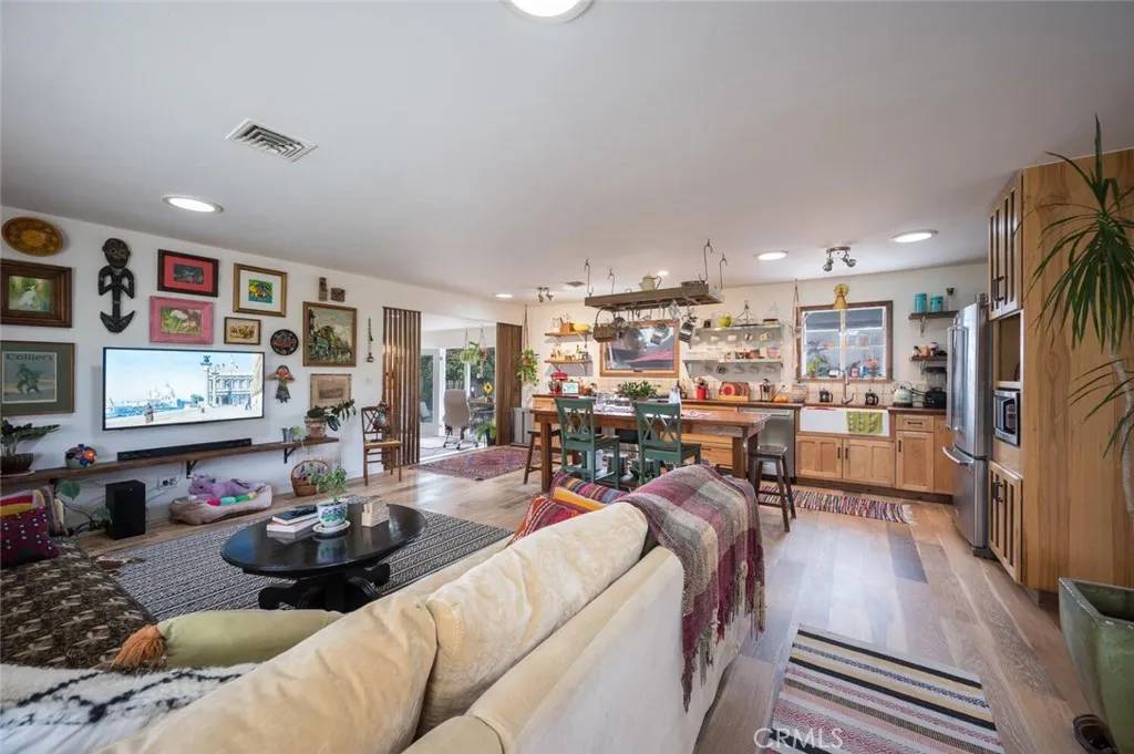 Los Osos, CA 93402,800 Manzanita DR