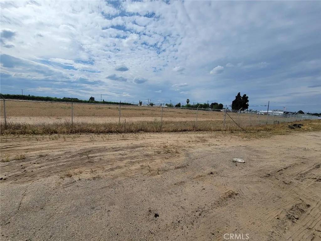 Fresno, CA 93706,1929 W Whites Bridge