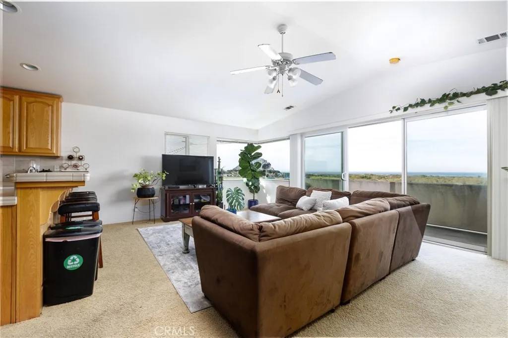 Morro Bay, CA 93442,2718 Main