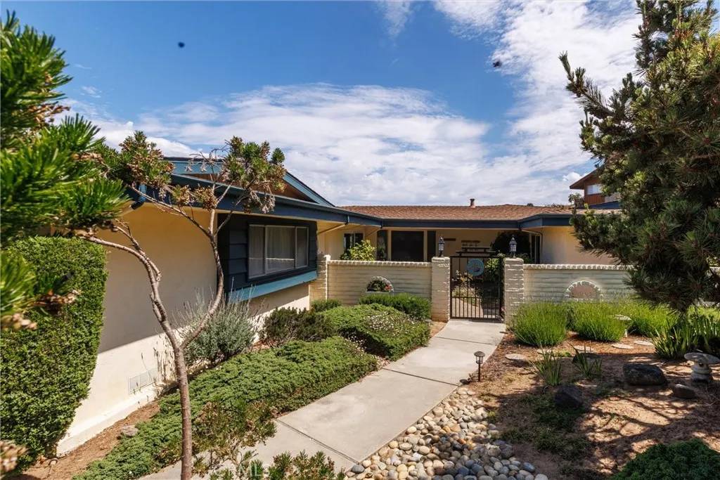 Los Osos, CA 93402,260 Bowie