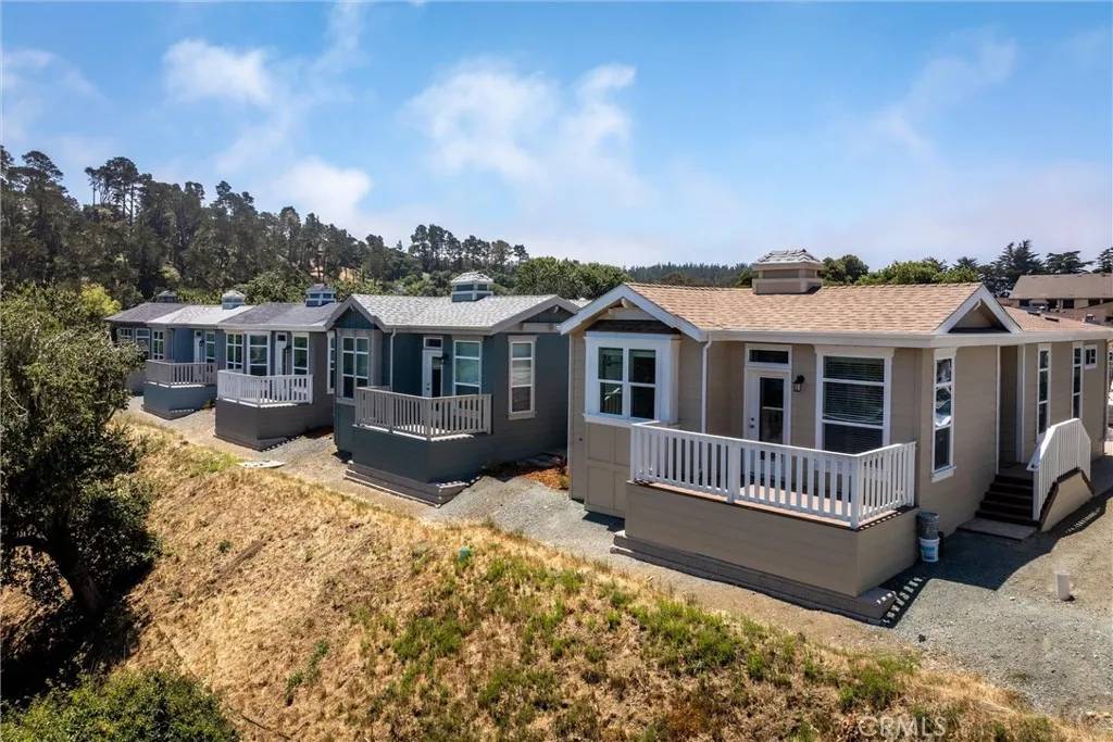 Cambria, CA 93428,1460 Main #118