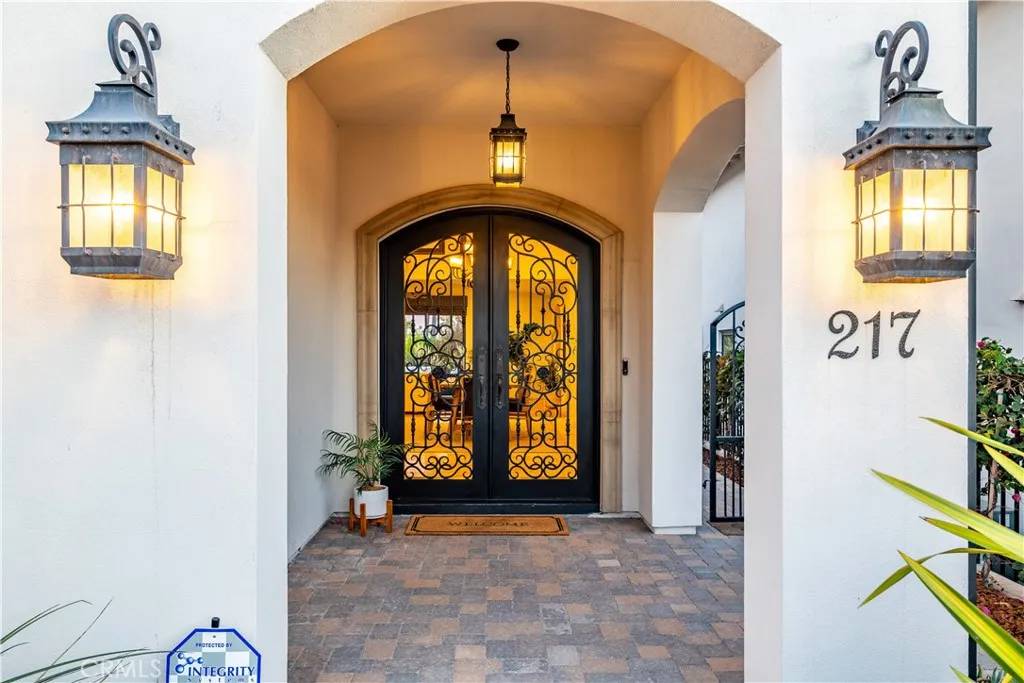 Pismo Beach, CA 93449,217 Radda Way
