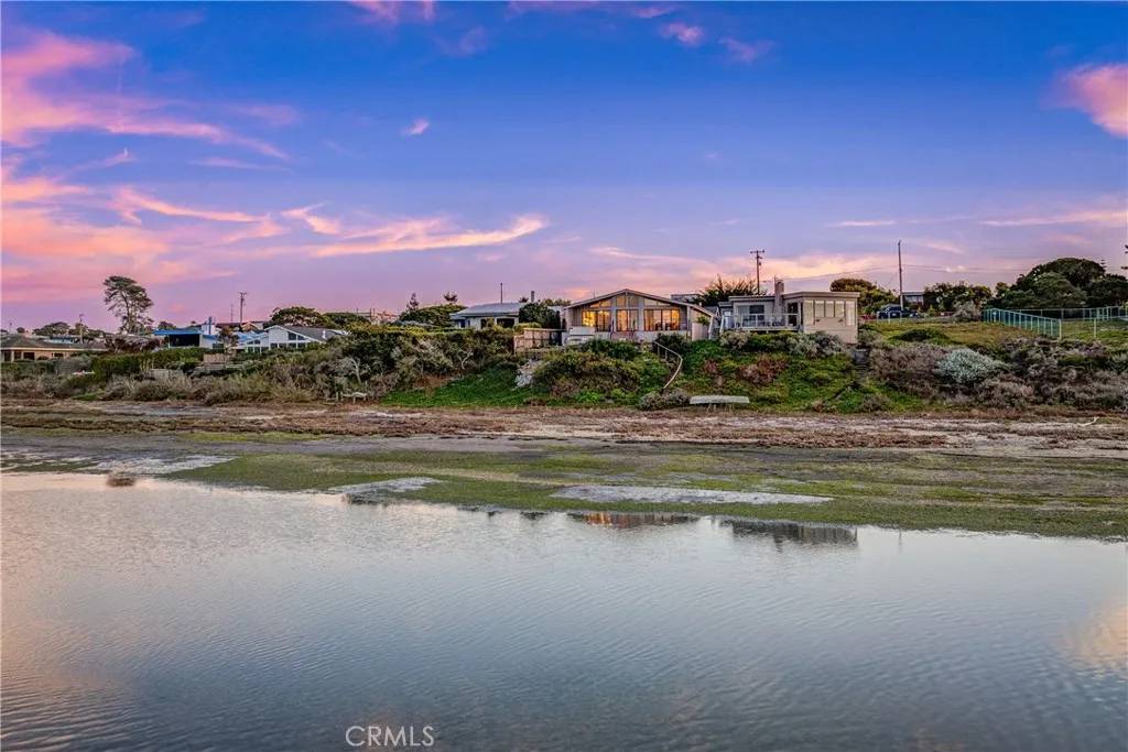 Los Osos, CA 93402,670 Santa Lucia Avenue