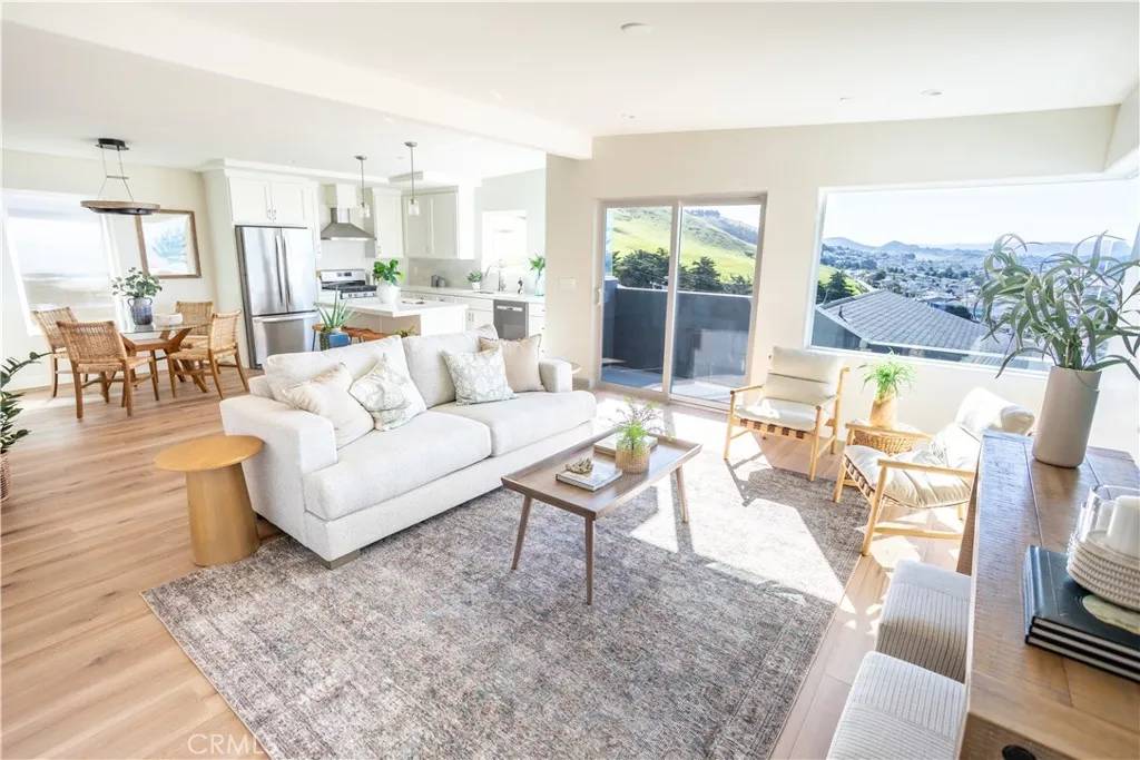 Morro Bay, CA 93442,548 Blanca Street