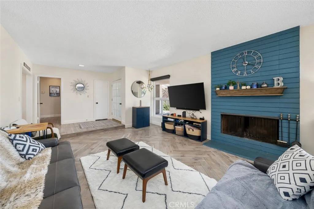 Lompoc, CA 93436,144 Oakmont Avenue