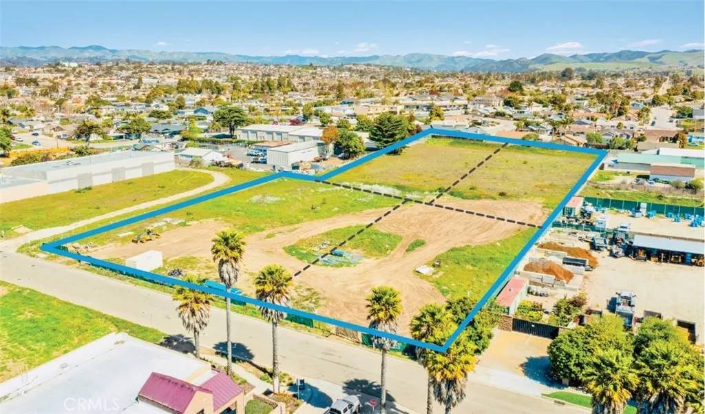 Grover Beach, CA 93433,943 Huston