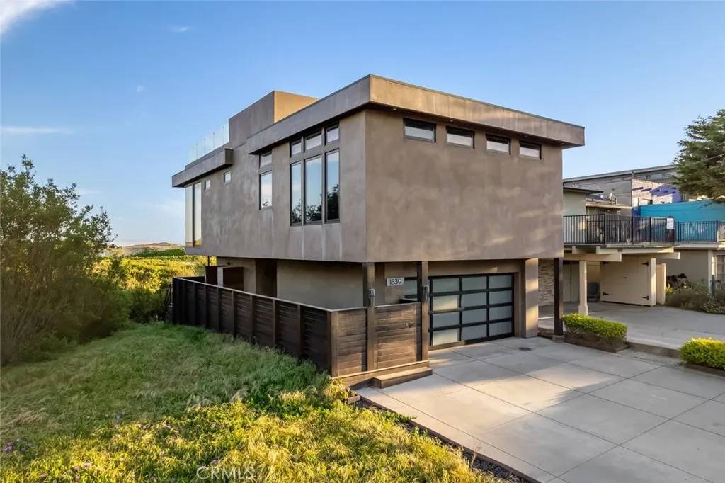 Oceano, CA 93445,1839 Strand Way