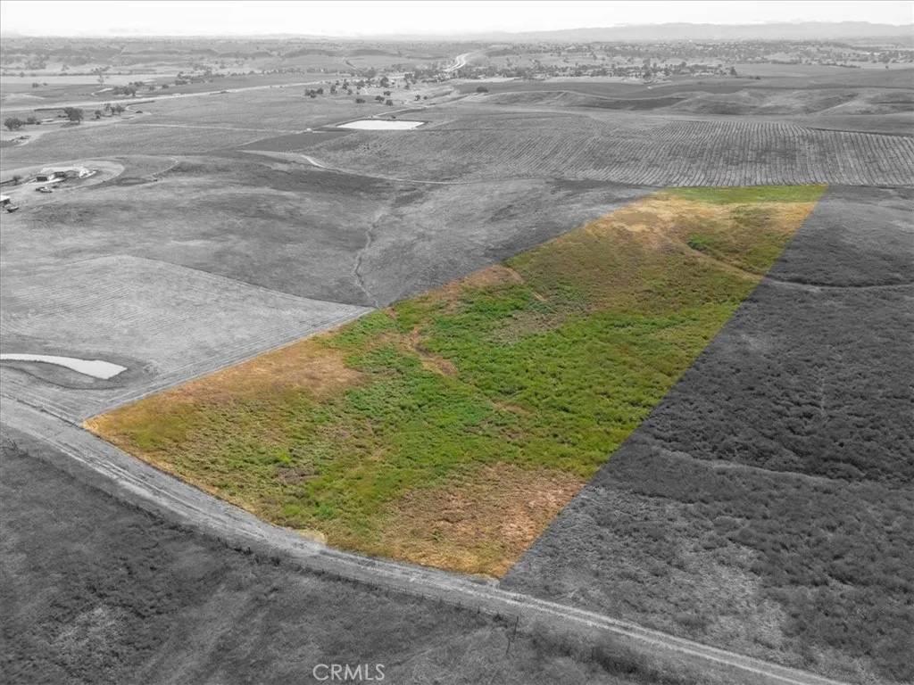 Paso Robles, CA 93446,3740 Gruenhagen