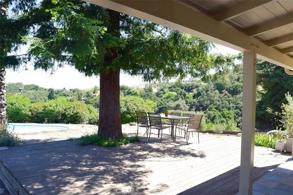 Paso Robles, CA 93446,5 W 12th Street