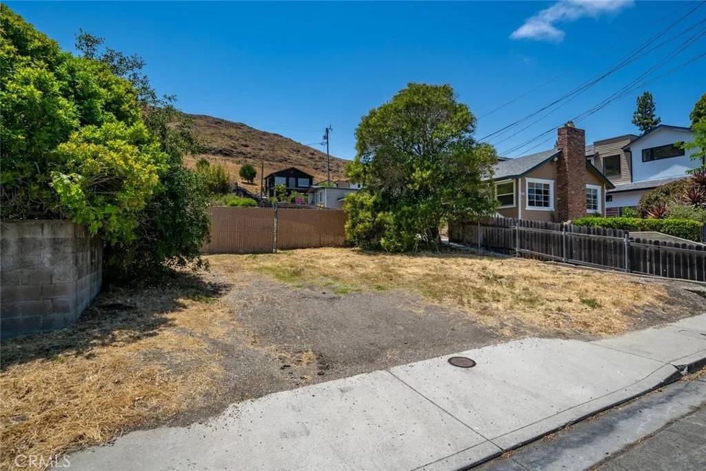 San Luis Obispo, CA 93401,3143 Rockview Place