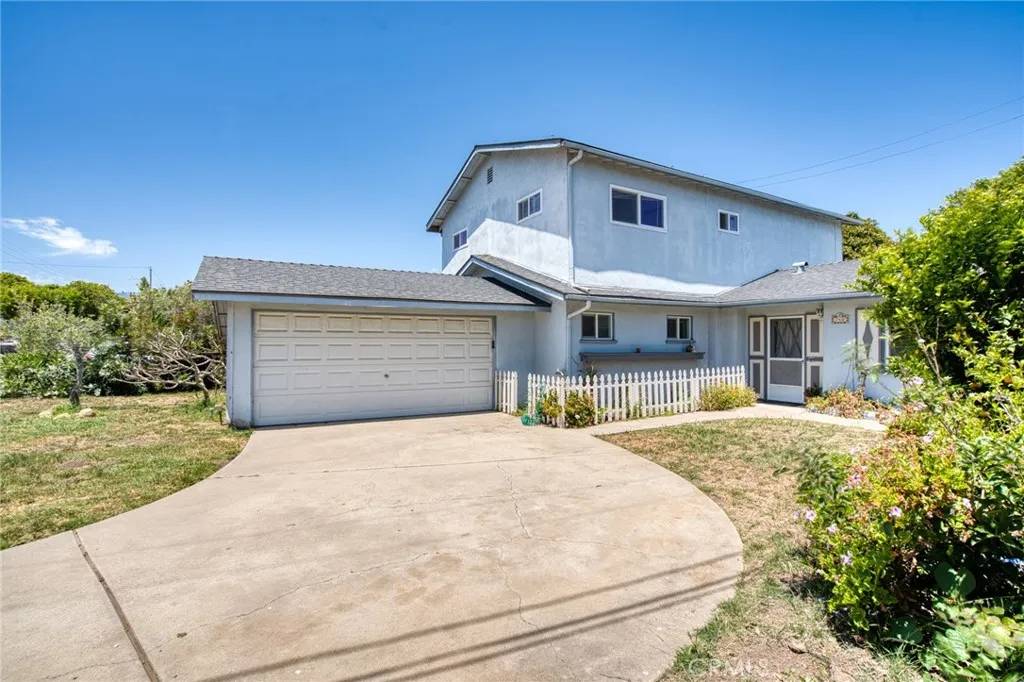Santa Barbara, CA 93111,740 Walnut Lane