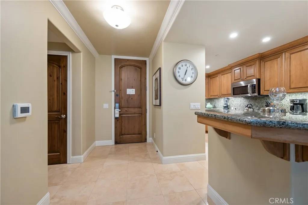 Pismo Beach, CA 93449,2727 Shell Beach Road #219