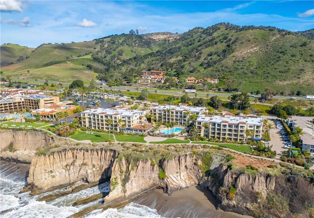 Pismo Beach, CA 93449,2727 Shell Beach Road #219