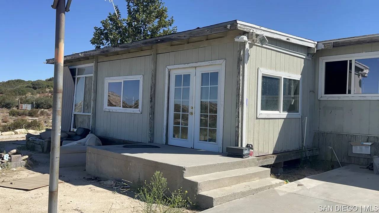 Campo, CA 91906,1430 Kimberly WAY