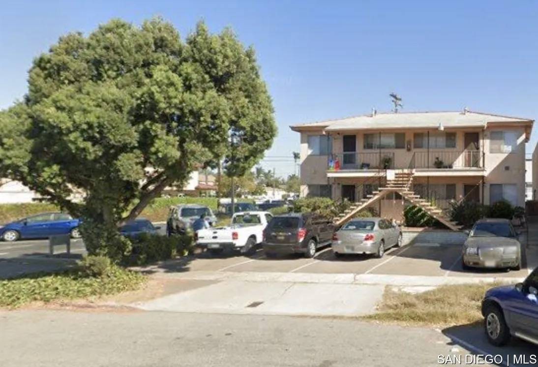 San Diego, CA 91950,725-39 B AVE