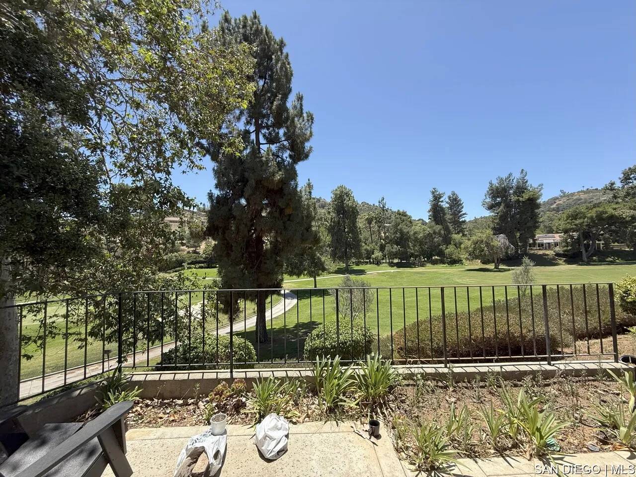 Fallbrook, CA 92028,4235 Los Padres DR