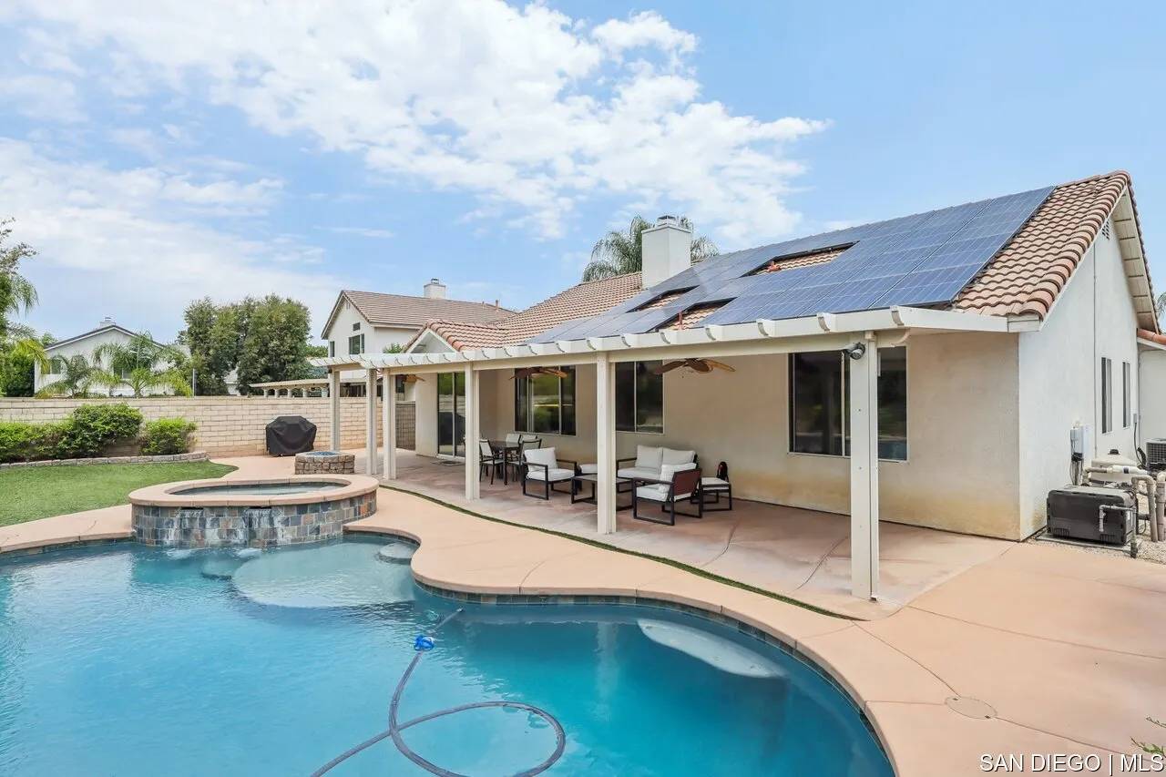 Murrieta, CA 92562,24641 Lincoln AVE