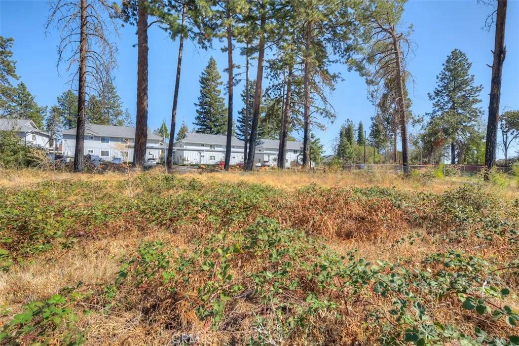Paradise, CA 95969,5870 Copeland