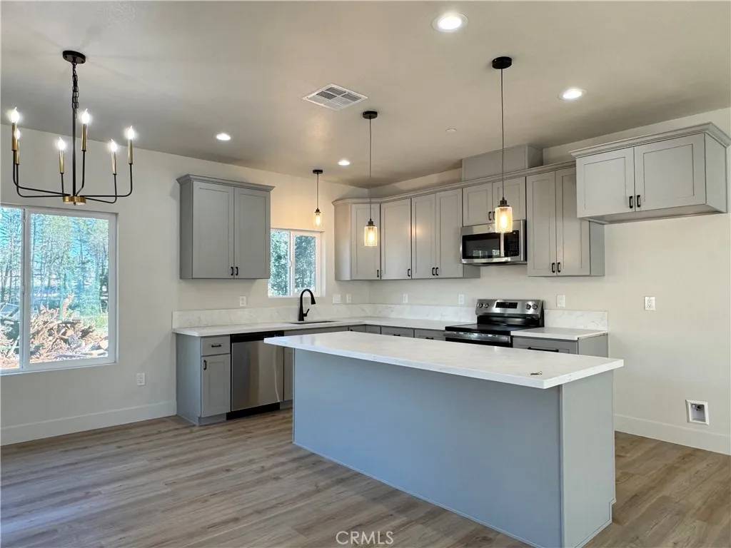 Magalia, CA 95954,6296 Chatham Court