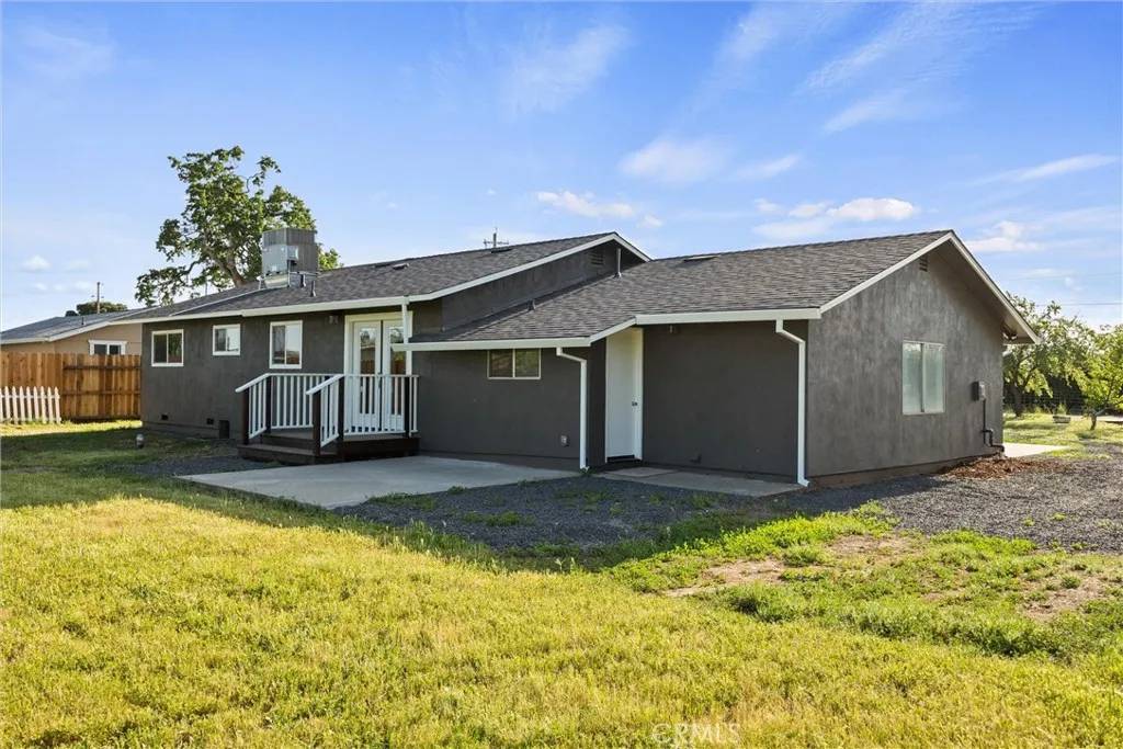 Los Molinos, CA 96055,8086 Buena Vista Avenue