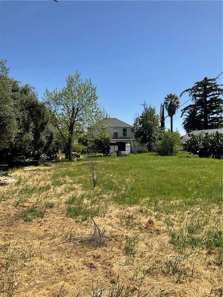 Corning, CA 96021,1134 4TH AVE