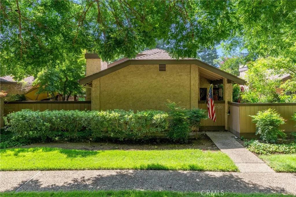 Chico, CA 95973,520 Wilshire Court #52