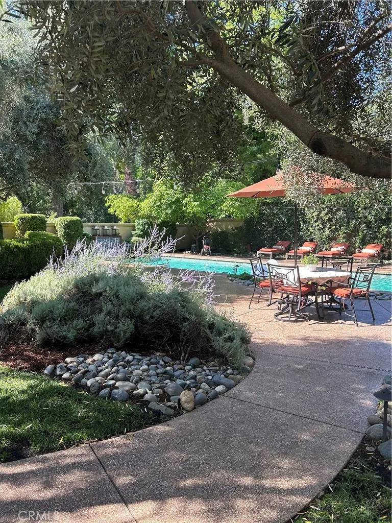 Chico, CA 95926,2066 Vallombrosa Avenue