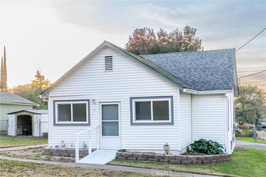 Oroville, CA 95966,7 Acacia Avenue